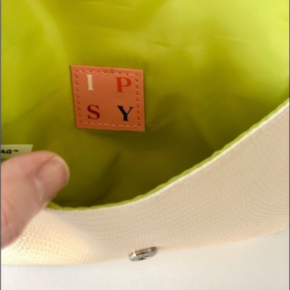 Ipsy Glam Makeup Bag | Textured Reptile - Picture 3 of 5